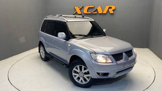 MITSUBISHI PAJERO TR4 2.0 4X2 16V 140CV FLEX 4P AUTOMÁTICO MITSUBISHI PAJERO TR4 2.0 4X2 16V 140CV FLEX 4P AUTOMÁTICO